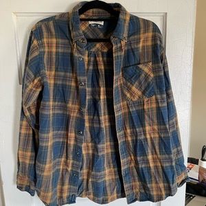Blue Magellan Flannel size Medium